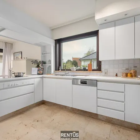 Riposo - Charming By The Sea